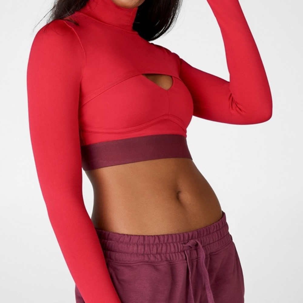 Rory Seamless Long Sleeve Shrug, Madeline Petsch